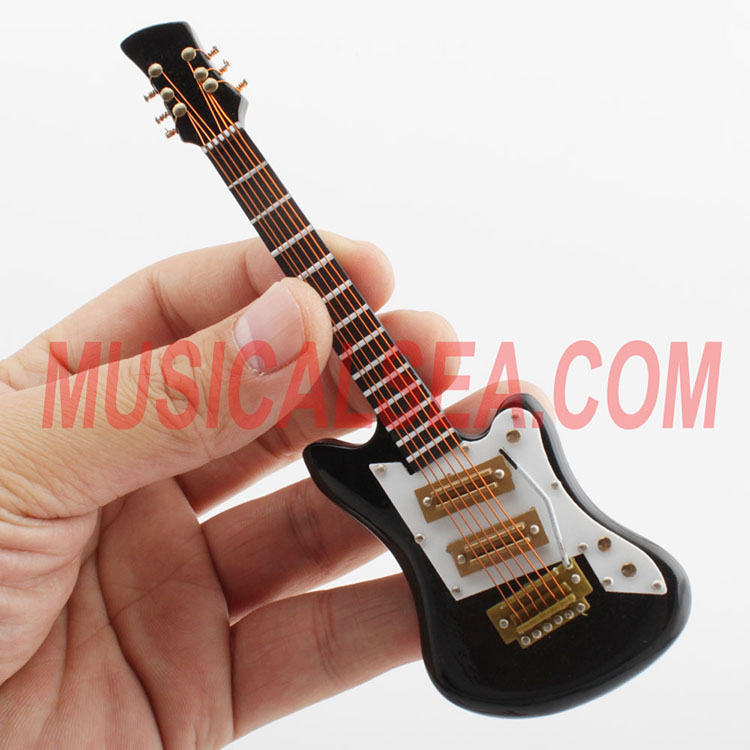 Miniature guitar/ wooden Brooches for new gif